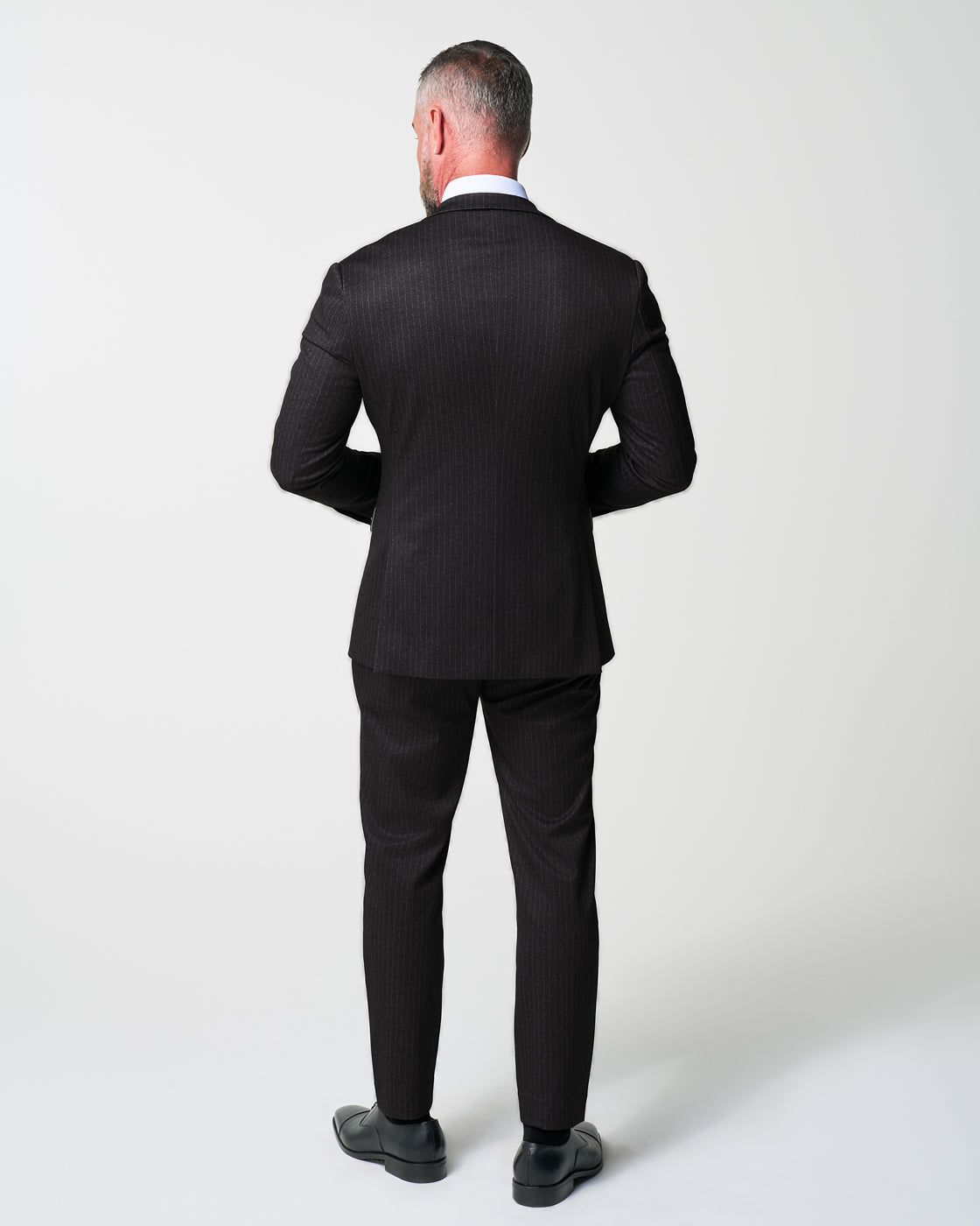 Athletic Fit Stretch Suit - Knit Charcoal Chalk Stripe