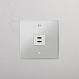 Krachtige oplaadoplossing: snel opladen, Doorzichtig Wit enkele USB 30W-module op witte achtergrond
