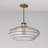 Brookfield Grote Hanglamp van geribbeld glas met antieke messing fitting, hangt prachtig aan het plafond.