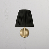Malvern Medium Wandlamp in Naturel Beige vooraanzicht