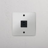 Hoge snelheid enkele USB 30W-module in doorzichtig zwart - krachtig oplaadaccessoire op witte achtergrond