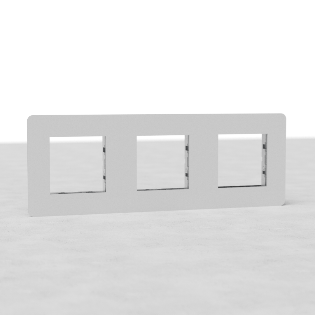 EU Beschilderbare Afdekplaten: Drievoudige afdekplaat voor 3x 45mm module, beschilderbaar en wit op lichtgrijze achtergrond.