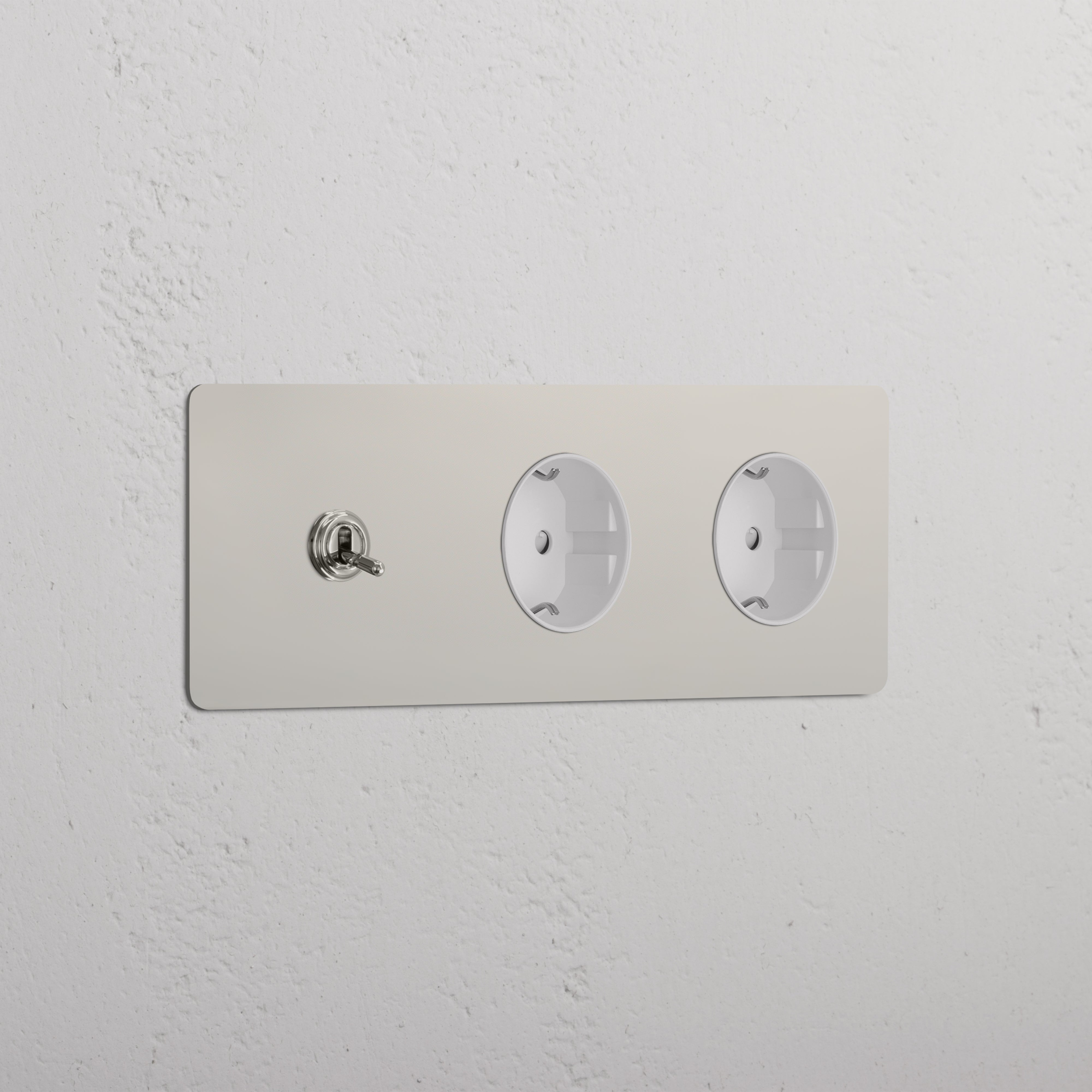 Tuimelschakelaar & 2x Rond Schuko Type F Stopcontact (Drievoudige Afdekplaat) - Gepolijst Nikkel (Wit Inzetstuk)