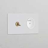 Interrupteur VV à Levier & Prise Type E sur double plaque laiton avec inserts blancs, pour utilisation double interrupteur.