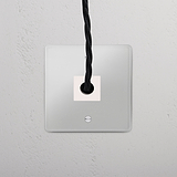 Sortie de Câble (Plaque Simple) - Transparent avec Insert Blanc pour sortie de câble à plaque simple, montée sur mur.