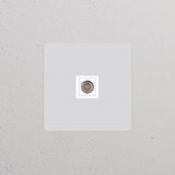 Plaque murale carrée avec connecteur coaxial simple, 'Prise TV (Plaque Simple)' avec insert blanc peignable.