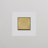 Permutateur Carré avec plaque à peindre en laiton antique et insert blanc, pour interrupteurs et variateurs simples.