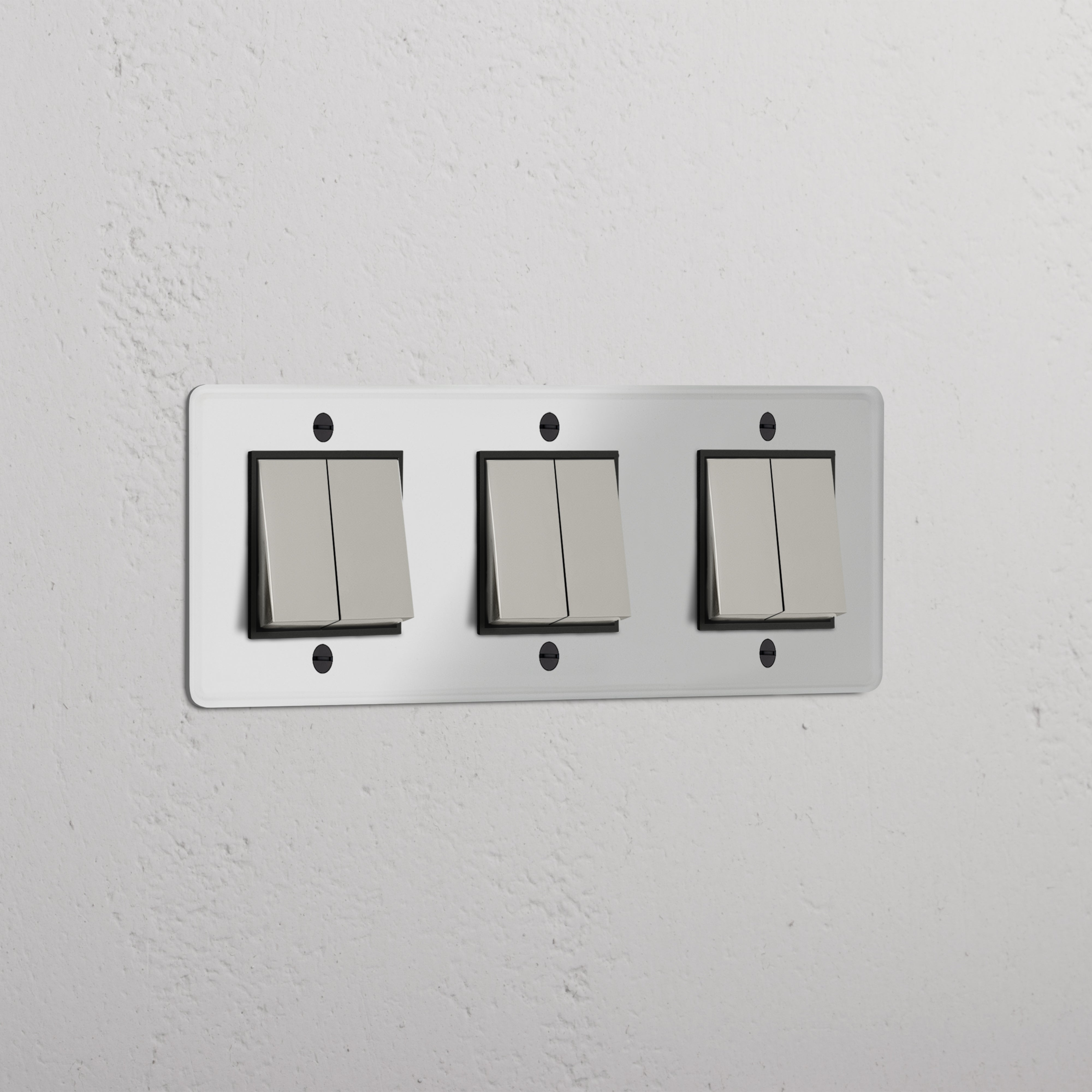 Dreifachrahmen mit 6 Wippen – Poliertes Nickel + Schwarz + Transparent – vielfältige Lichtlösung