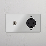 Zweifachrahmen mit Steckdosen und Modulen in poliertem Nickel, rund, mit schwarzem Kipphebel & SchuKo-Modul.