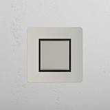 Schalter mit Aus-Position in der Mitte – Lichtschalter – auf weißem Hintergrund: Poliertes Nickel + Schwarz – Wippschalter (Cent)