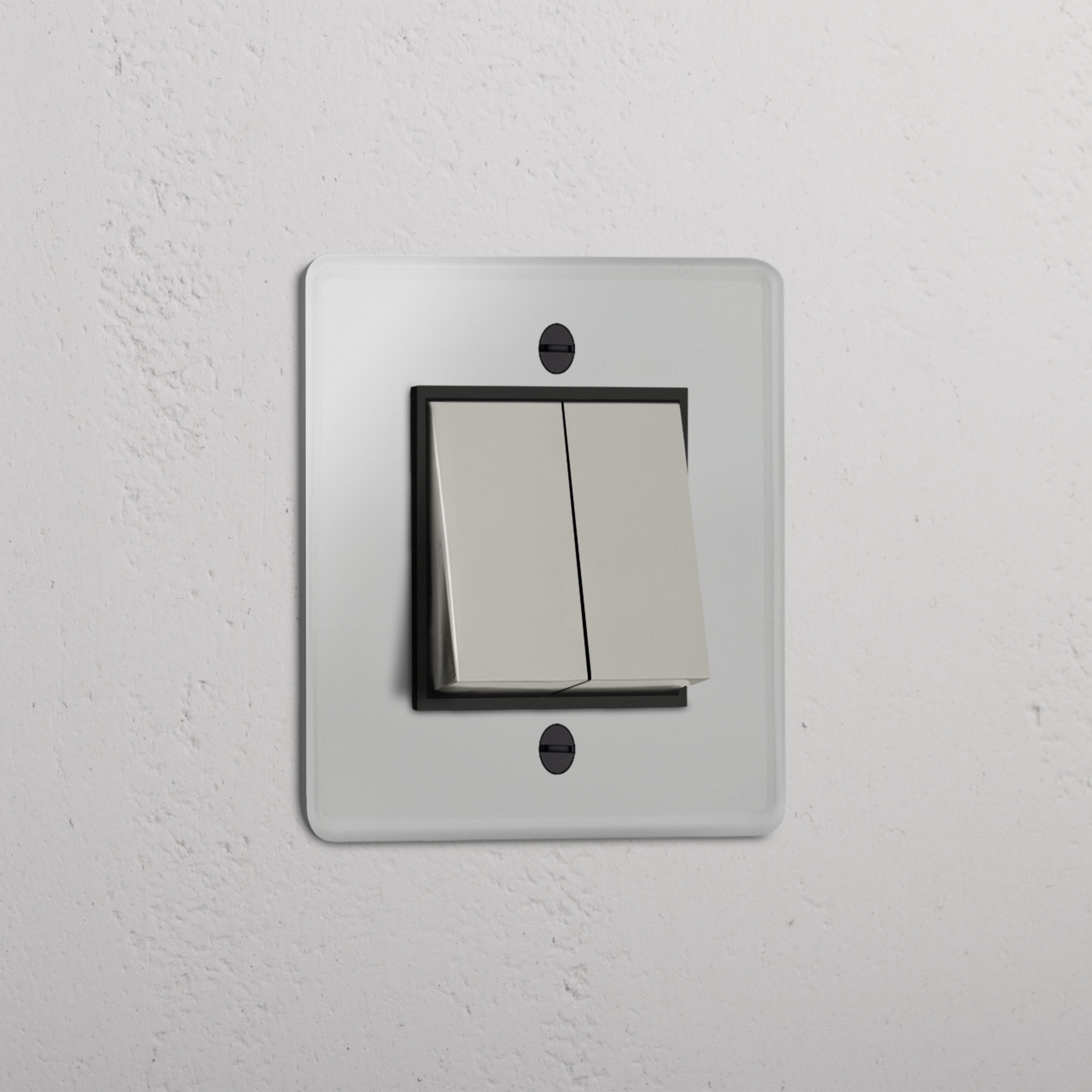 Interruptor individual de función doble en níquel pulido y traslúcido con negro - Herramienta para control de luz sencilla