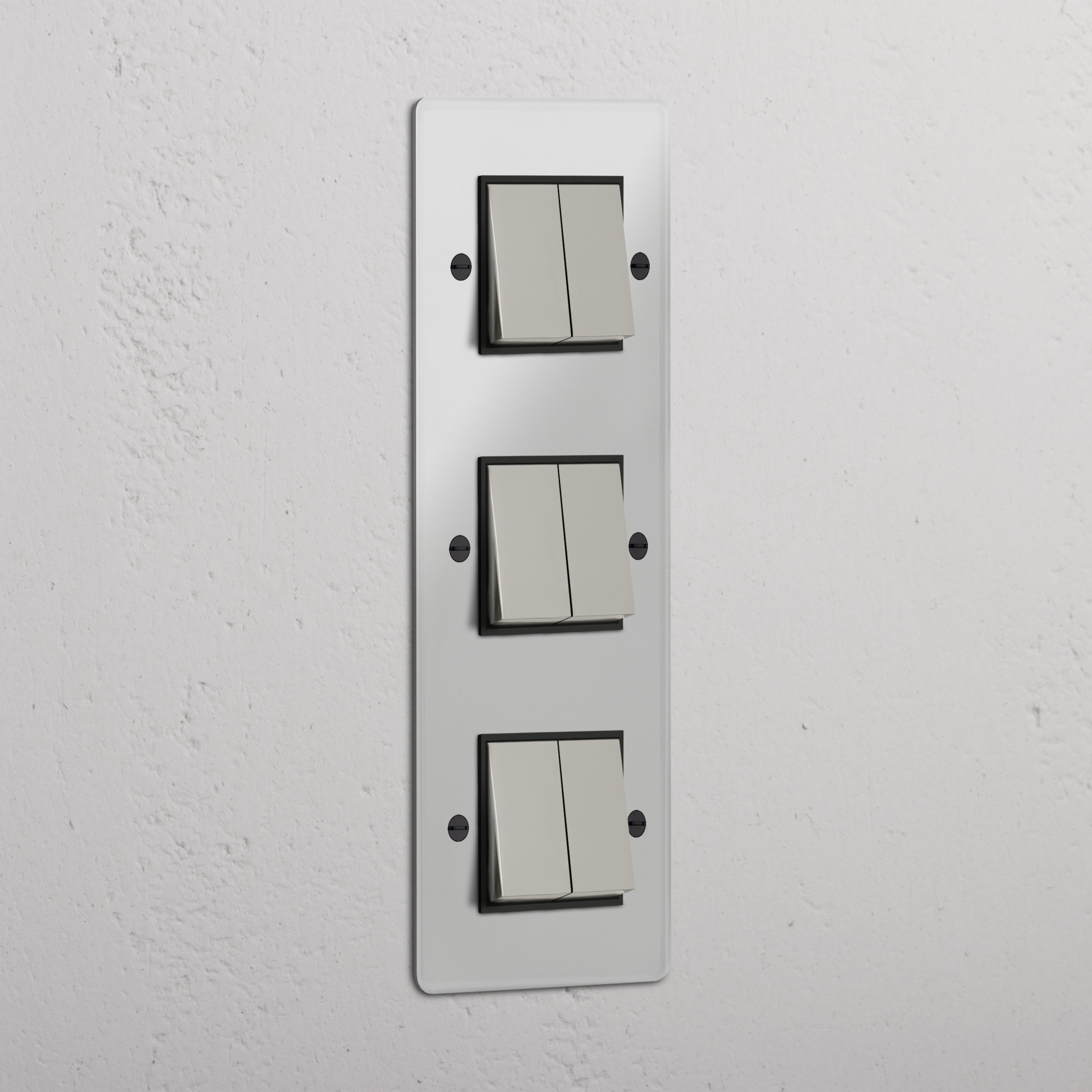 Interruptor triple de balancín en níquel pulido y traslúcido con negro en diseño vertical con seis posiciones - Solución avanzada para iluminación