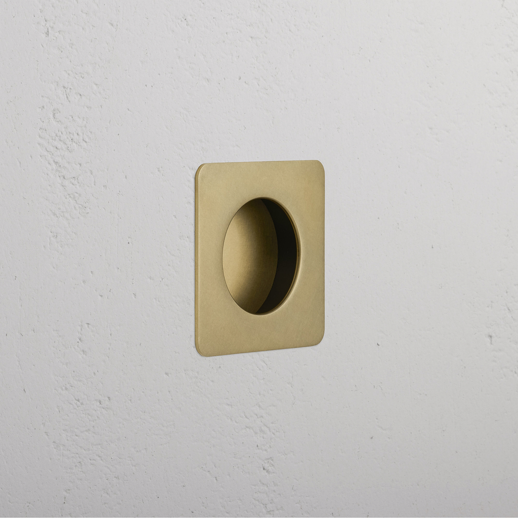 Tirador embutido para puertas Regent pequeño - Latón antiguo