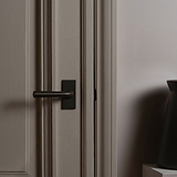 Manilla para puertas Apsley con placa corta (con muelle) - Bronce