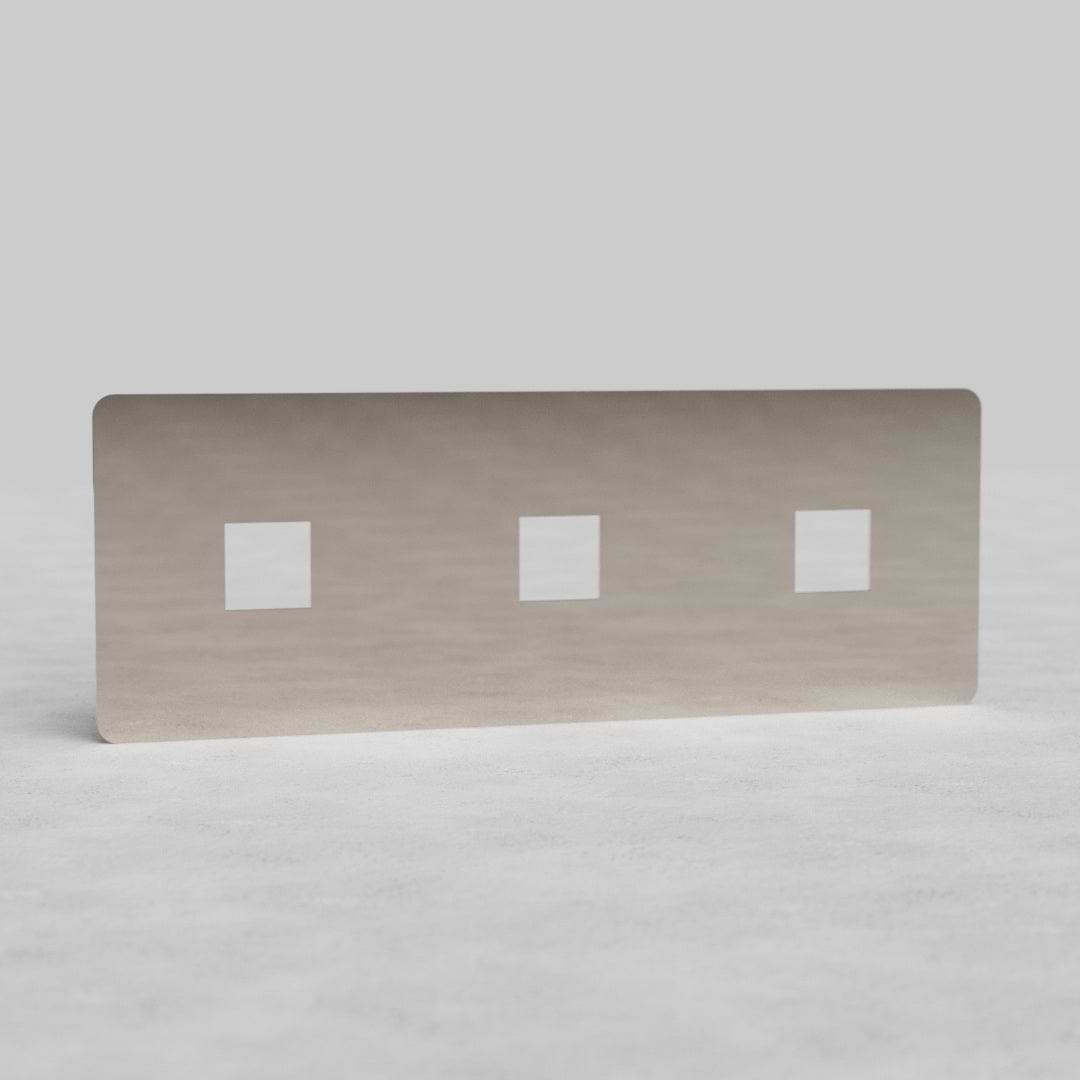 Triple Keystone Switch Plate in Polished Nickel EU - Triple Keystone Light Control Accessory