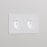 Douilles doubles Type E blanches avec inserts personnalisables, 'Prise de Courant Ronde Type E x2 (Plaque Double)'.
