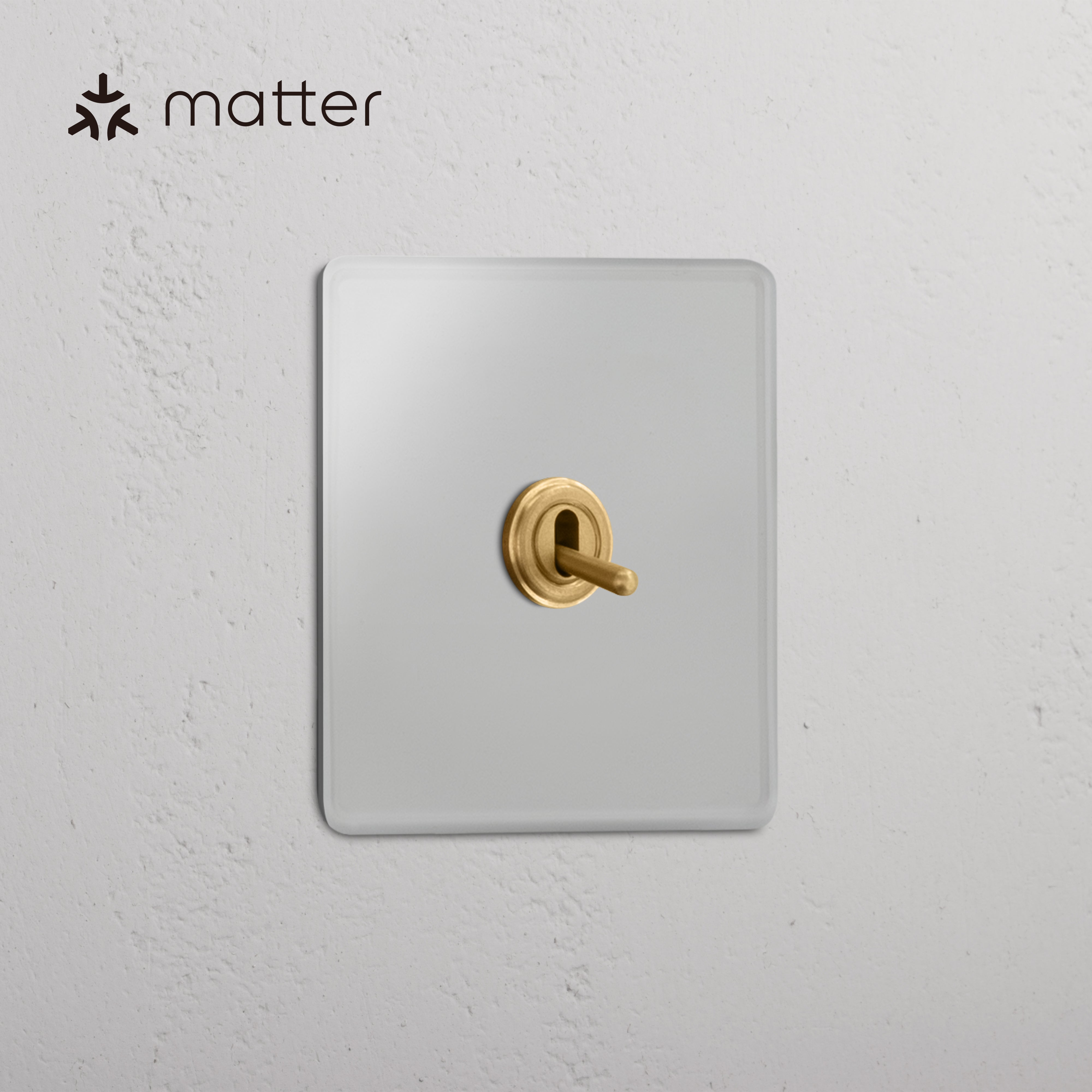 Single Smart Retractive Toggle Switch – Clear Antique Brass