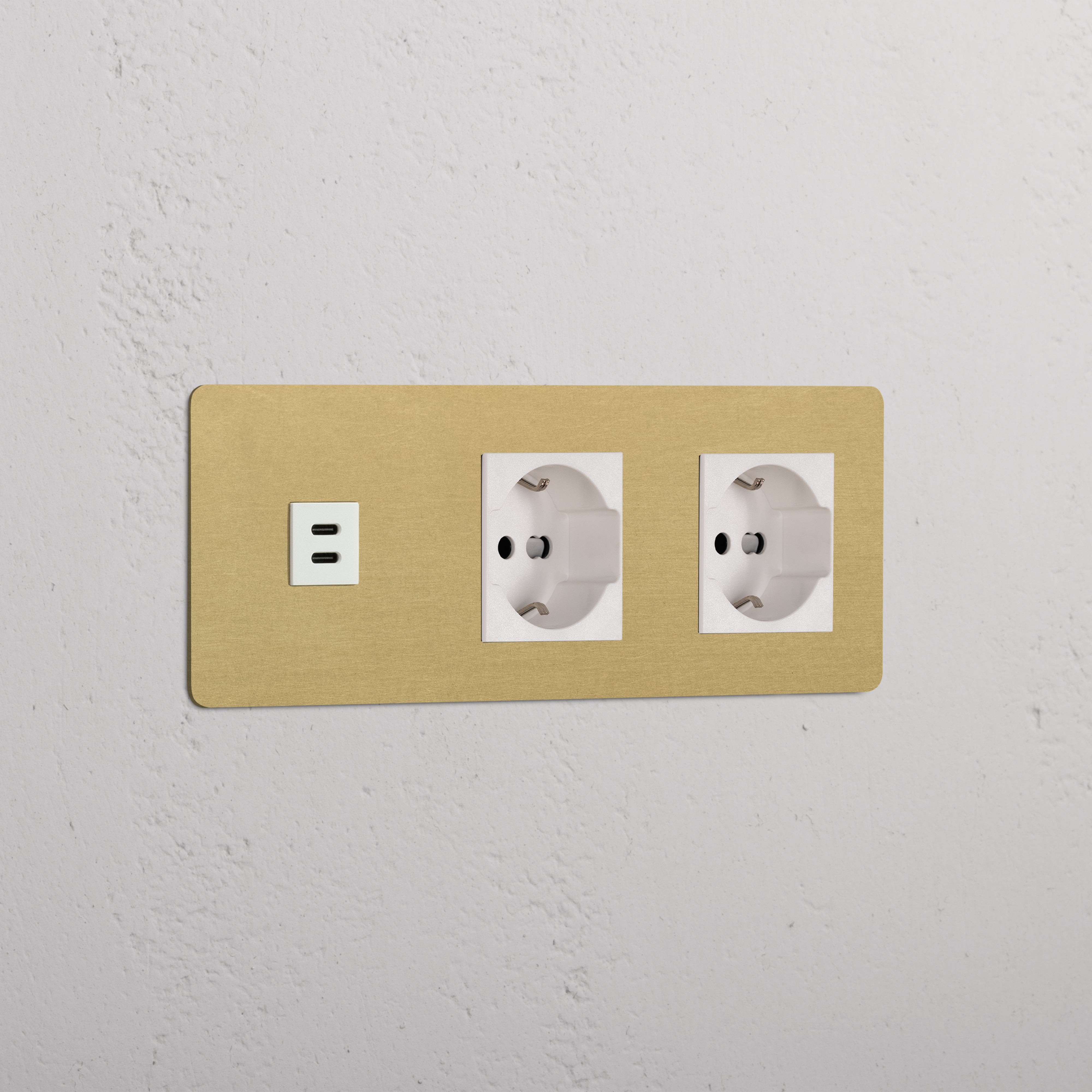 Triple USB 30W & 2x Schuko/Bipasso Module - Antique Brass White