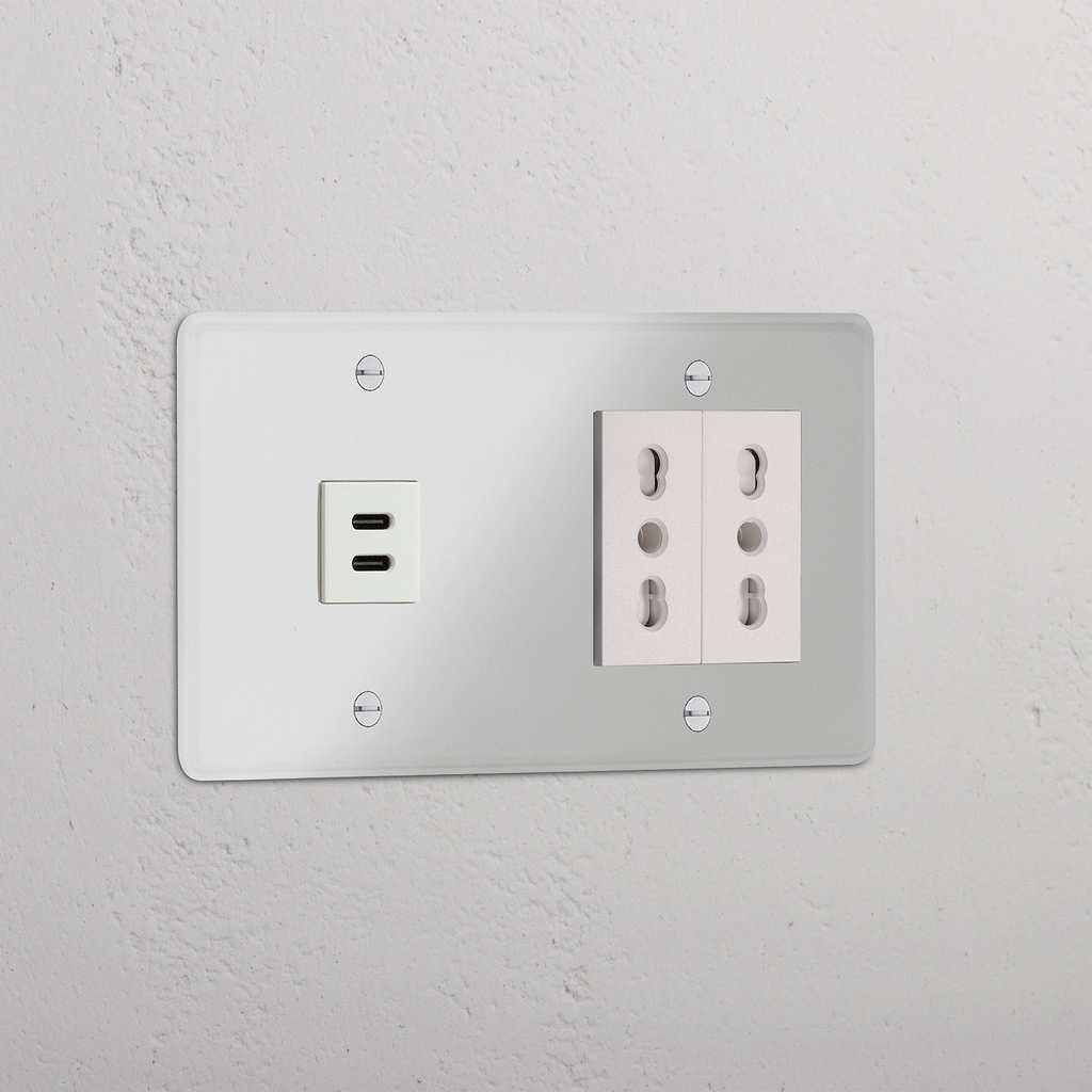 Clear White Double Sockets featuring USB 30W and two power outlets with integrated 2x Bipasso Module.