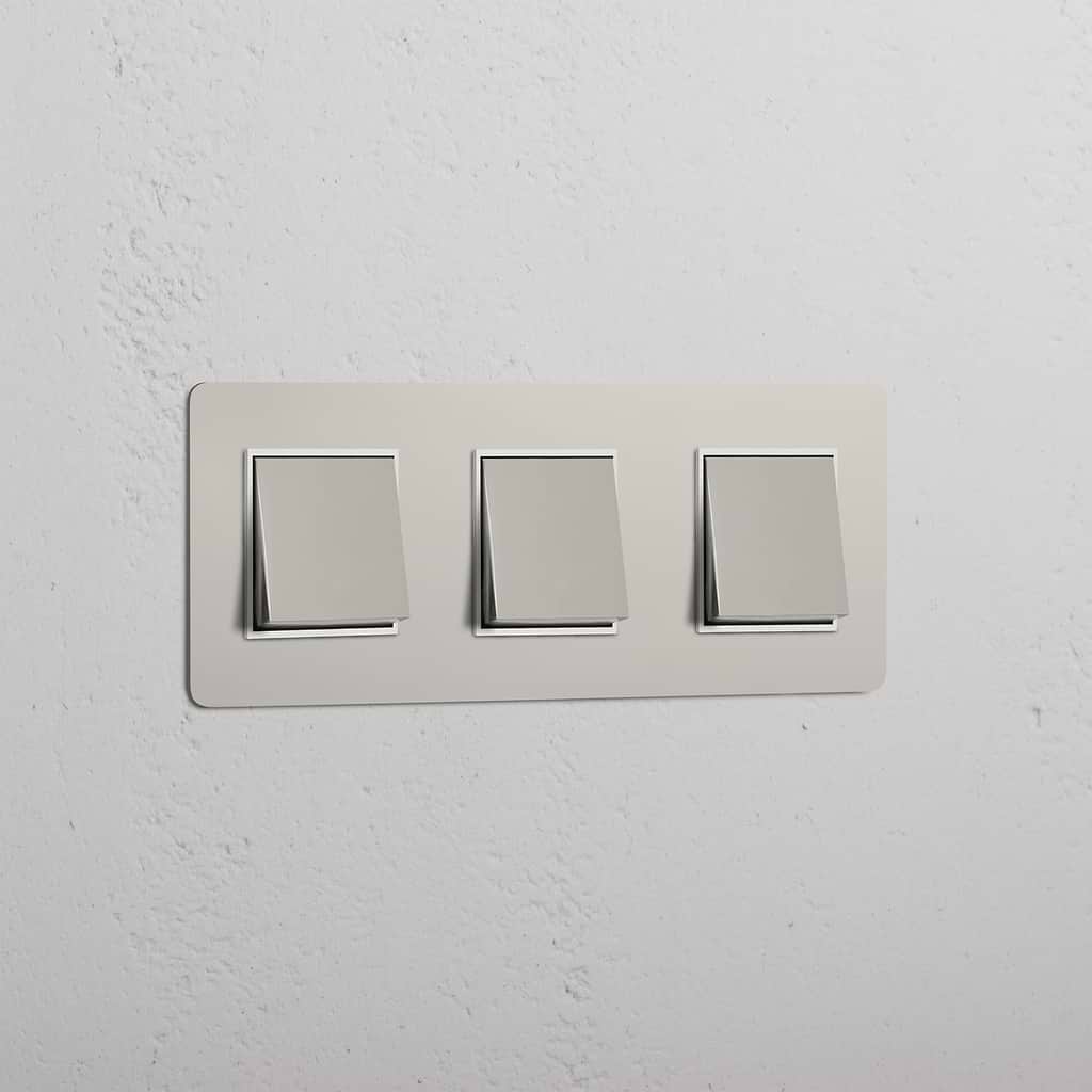 Interruptor de controlo de luz de alta capacidade: Interruptor basculante 3x triplo em Níquel Polido Branco