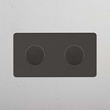 Ajustável interruptor regulador duplo em Bronze para controlo de luz em fundo branco