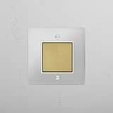 Eficiente acessório de gestão de luz: Interruptor basculante central individual em Latão Antigo Branco Transparente em fundo branco