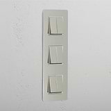 Interruptor de controlo de luz vertical de supercapacidade: Interruptor basculante vertical 6x triplo em Níquel Polido Branco