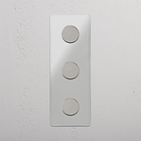 Superior interruptor regulador triplo vertical em Níquel Polido Transparente - Sistema de iluminação moderno em fundo branco