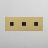 Módulo USB triplo, 3 portas, em Latão Antigo Preto em fundo branco