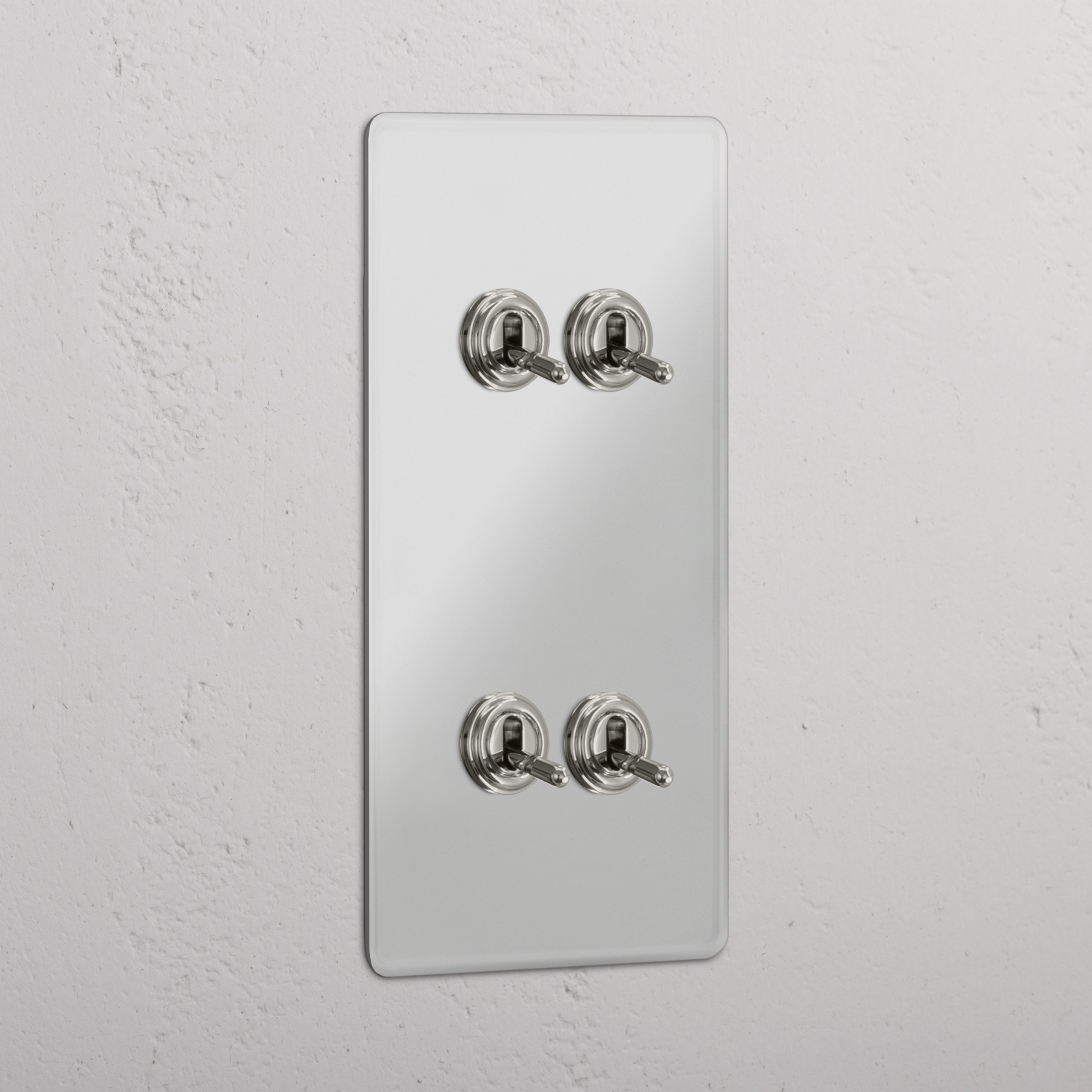 Interruptor articulado duplo vertical de quatro botões em Níquel Polido Transparente - Solução de iluminação avançada