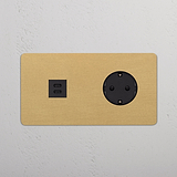 Placa de parede em latão antigo com módulo USB de 30 W e tomadas Schuko redondas duplas.