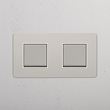 Interruptor de controlo de luz duplo: Interruptor basculante 2x duplo Níquel Polido Branco em fundo branco