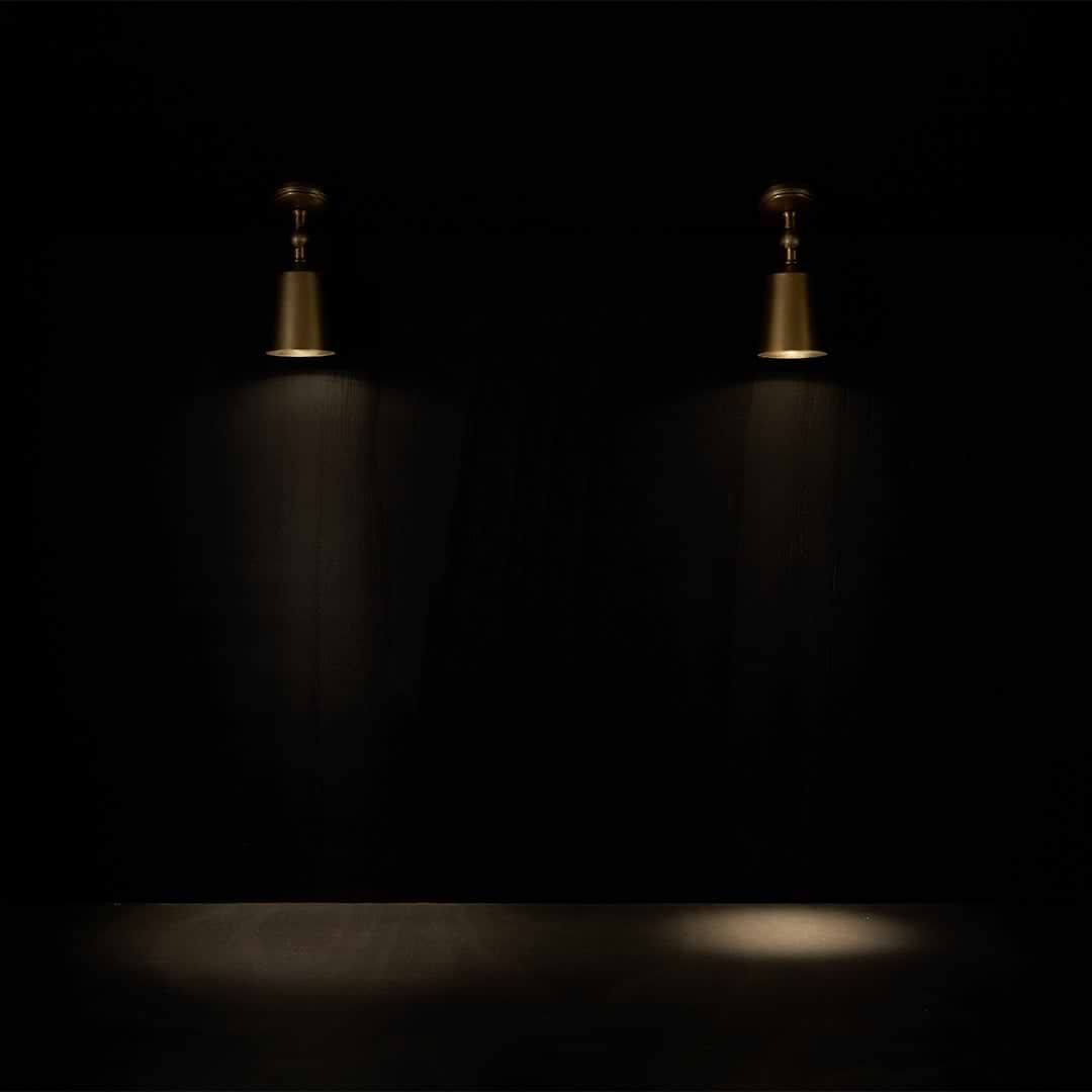 How to do spotlights