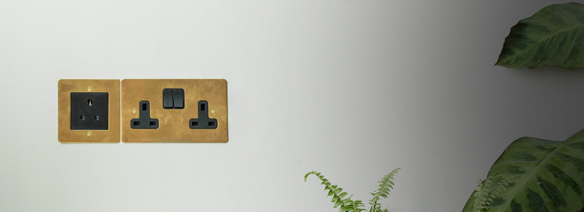 Antique brass - black inserts