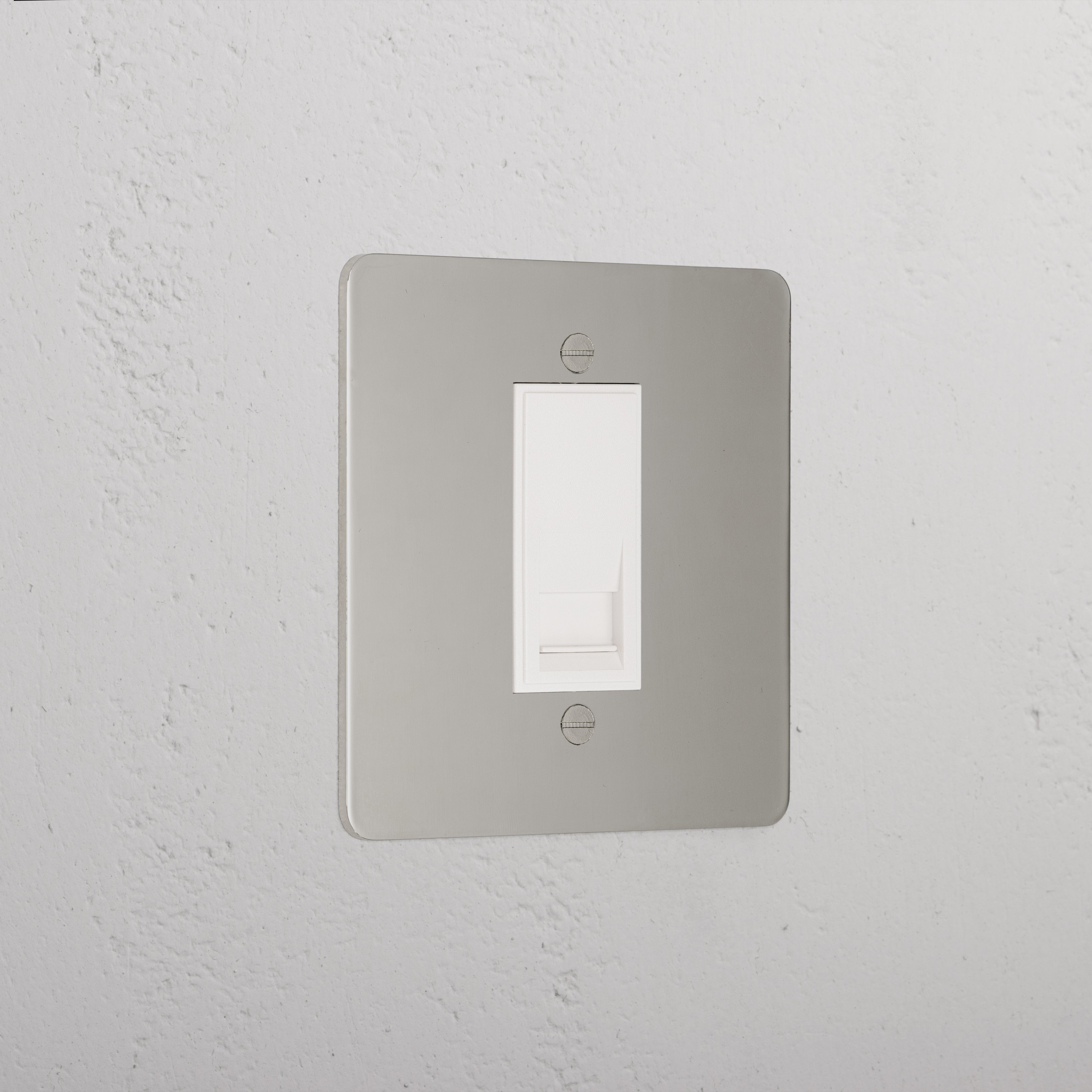 Luxury Polished Nickel Bt Master Socket White
