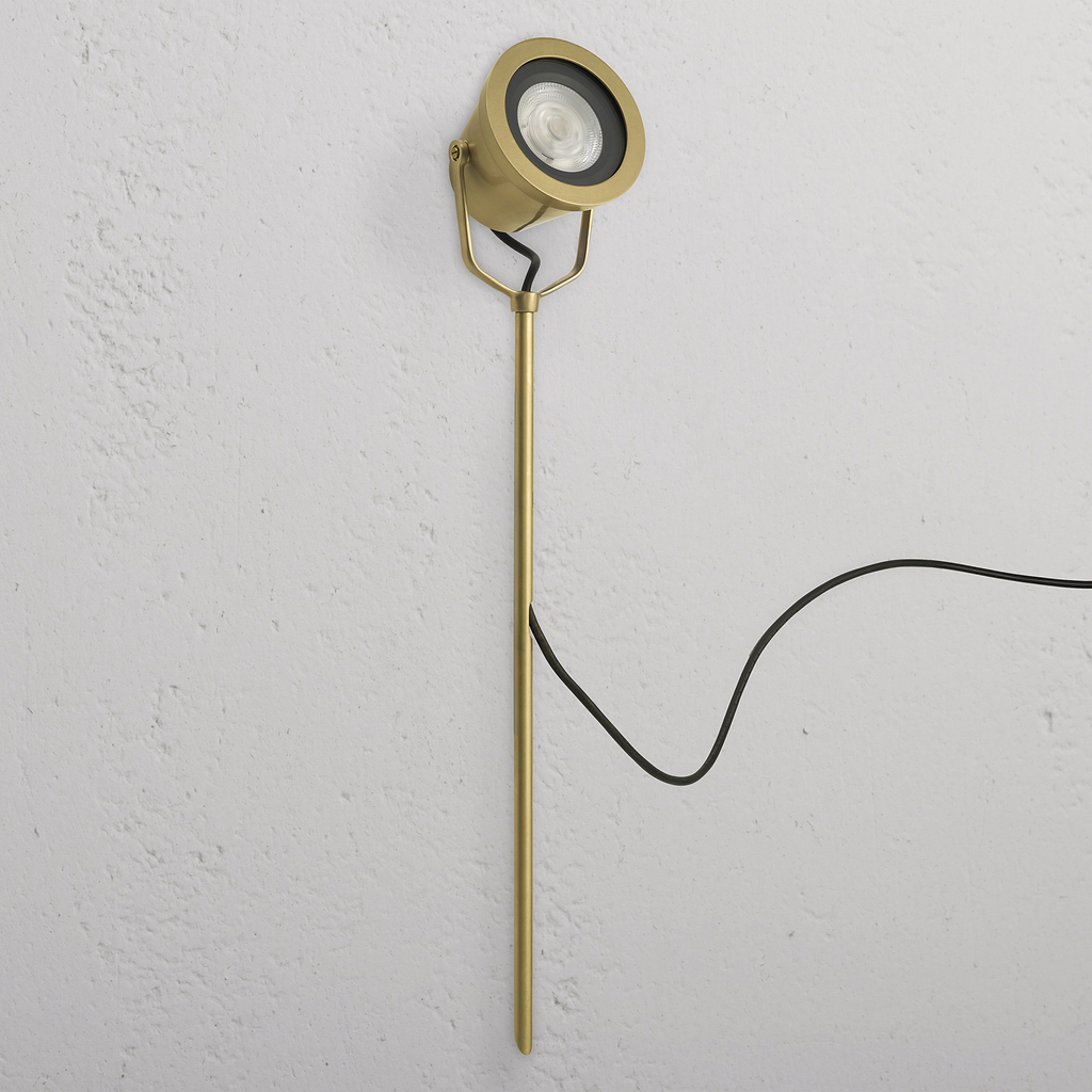 Cambridge Ground Floodlight – Antique Brass, outdoor floodlight with brass finish and ground stake.