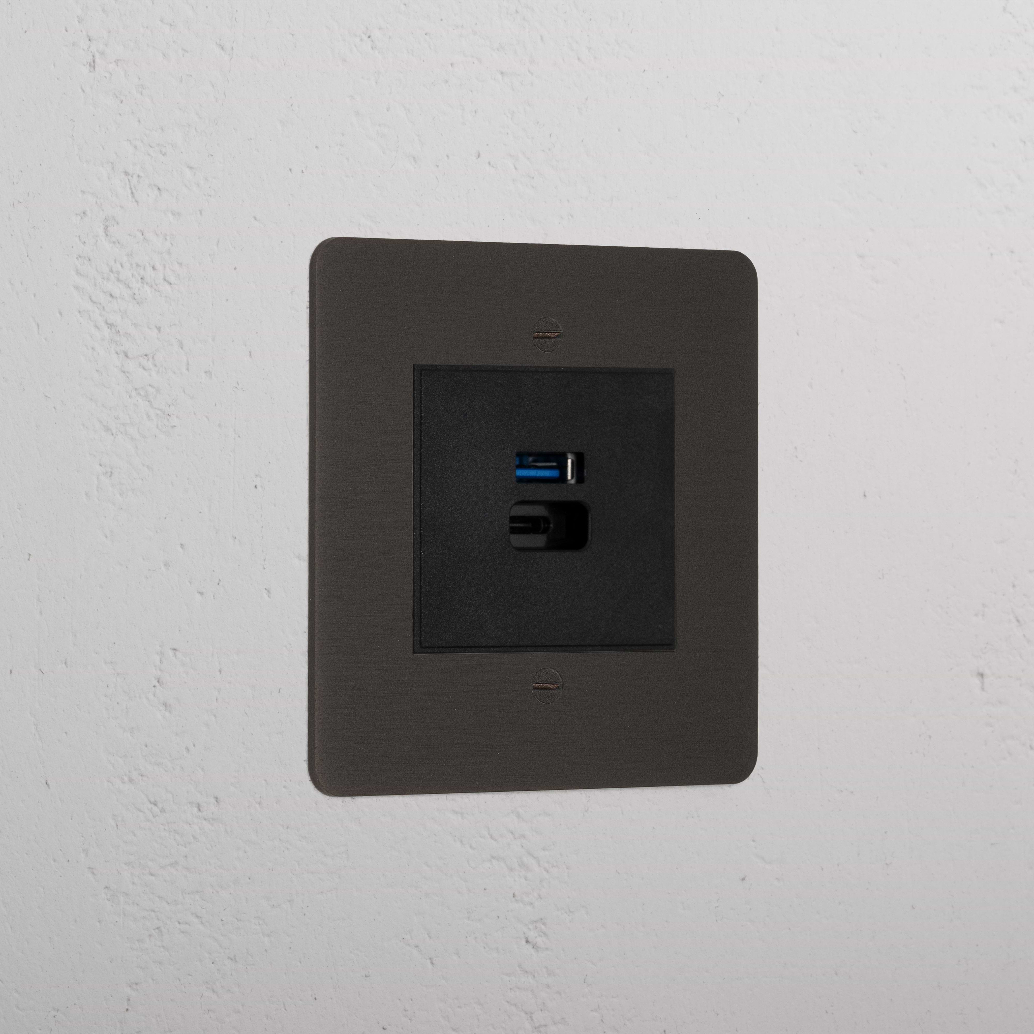 Bronze Designer Usb A+C Fast Charge Socket Black