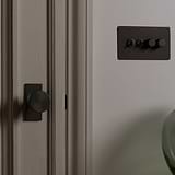 Onslow Short Plate Sprung Door Knob - Bronze 