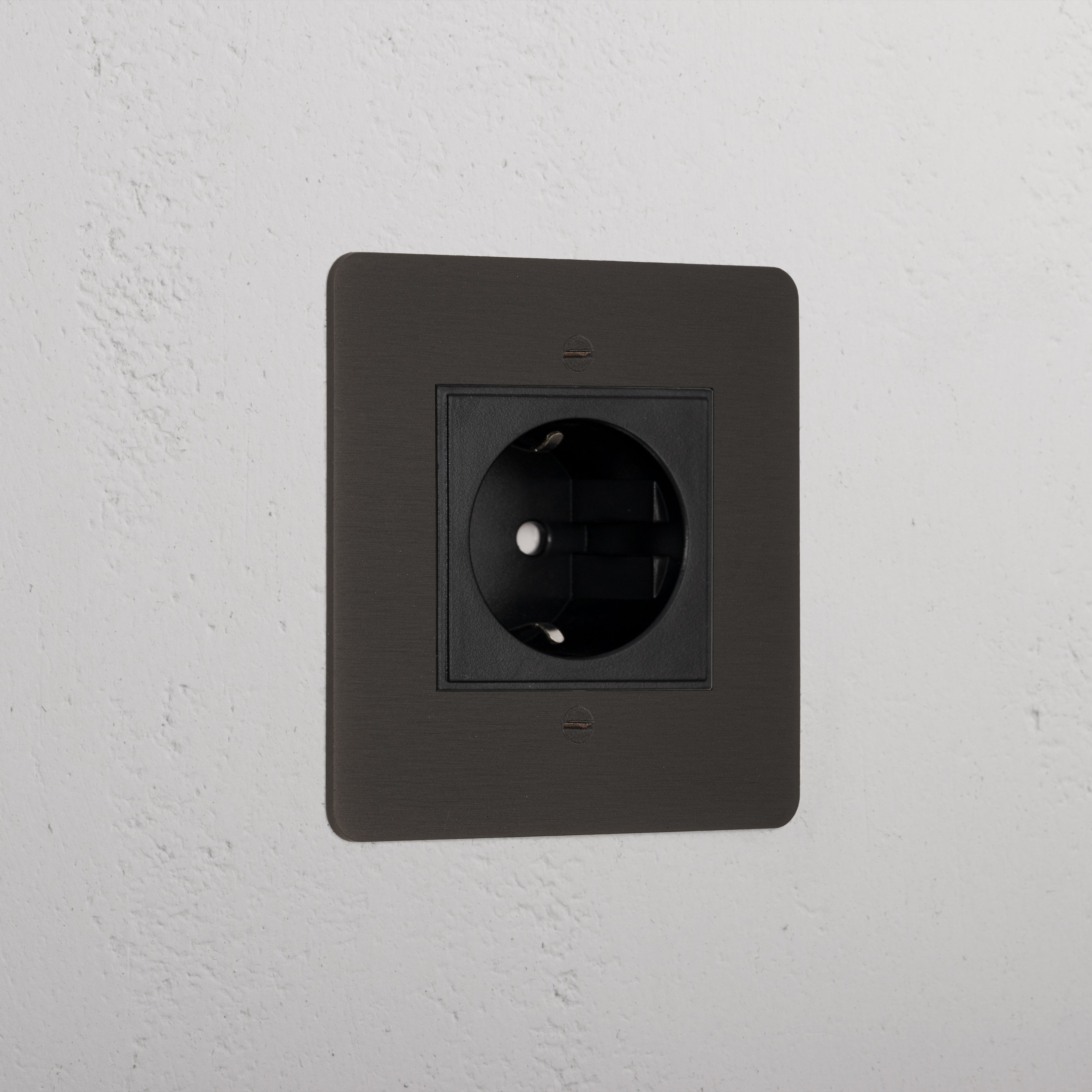 Bronze Luxury Shuko Socket Black