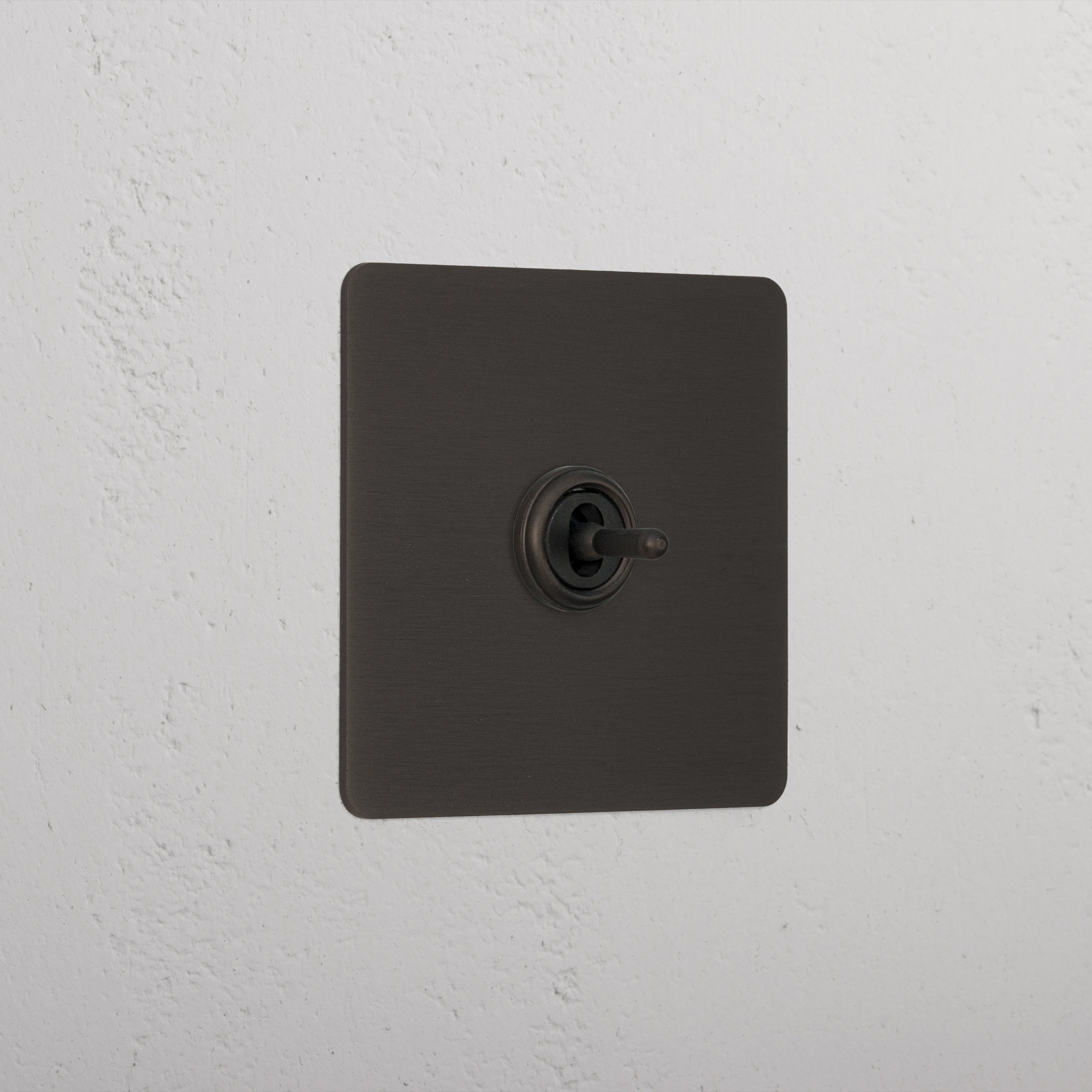 1G Centre Retractive Toggle Switch - Bronze