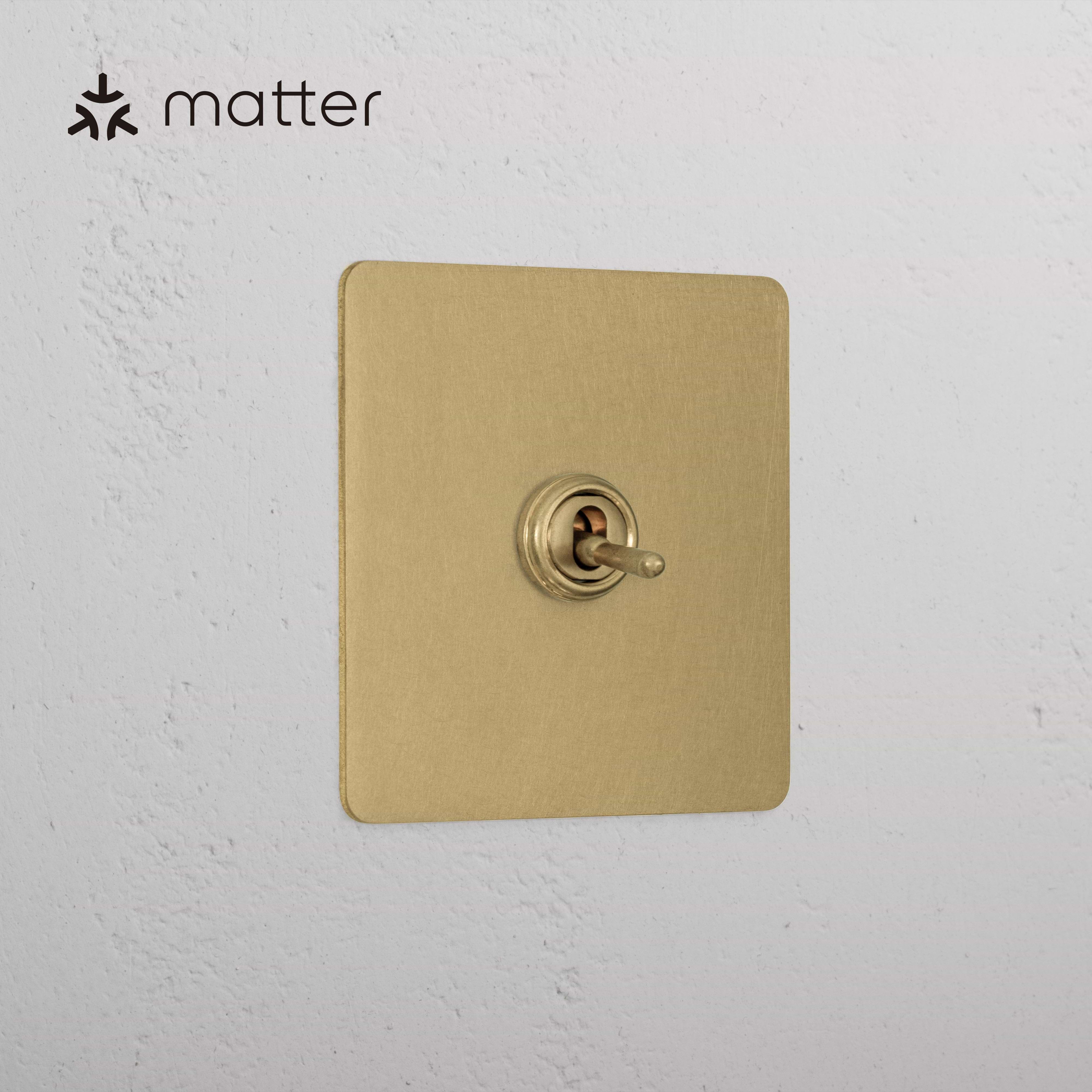 1G Smart Retractive Toggle Switch – Antique Brass