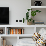 Single Socket UK - Bronze Black