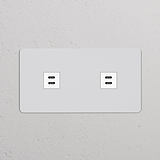 Zweifachrahmen mit 2x USB-Anschluss (30 W) – Lackierbar + Weiß
