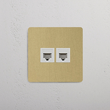 RJ45-Modul mit 2 Anschlüssen – Antikes Messing + Weiß – auf weißem Hintergrund