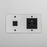 Viel Power – Transparent + Schwarz – USB 30W & FR-Modul in Zweifachrahmen – Fortschrittliches Modul – auf weißem Hintergrund