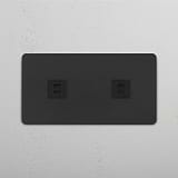 Geavanceerd opladen met dubbele USB-module in Brons Zwart op witte achtergrond