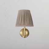 Malvern Medium Wandlamp in Naturel Beige vooraanzicht