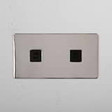 Dubbele USB-oplaadaccessoire: dubbele USB-voedingsmodule in Gepolijst Nikkel Zwart op witte achtergrond