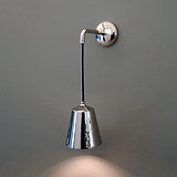 Poliertes Nickel hängende Wandleuchte mit Schirm aus Massivmessing