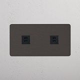 Doppeltes USB-Modul – Bronze + Schwarz – schnelles smartes Laden – auf weißem Hintergrund